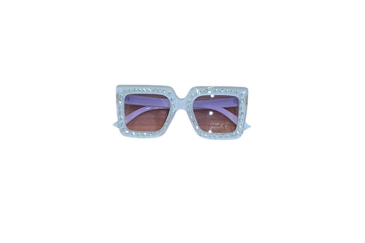 GRACELAND WHITE